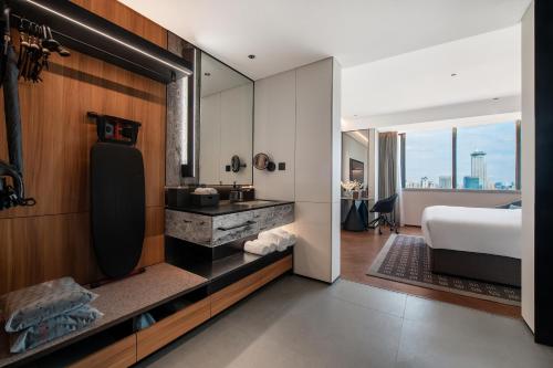 上海陆家嘴中心城际酒店(入住首晚享用免费Minibar) 上海陆家嘴中心城际酒店(入住首晚享用免费Minibar)