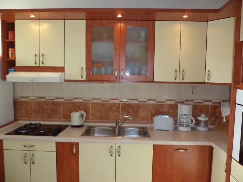 Cool Apartment - image 12