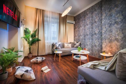 Your Spacious Home With Terrace & 3 Acs, Sofía