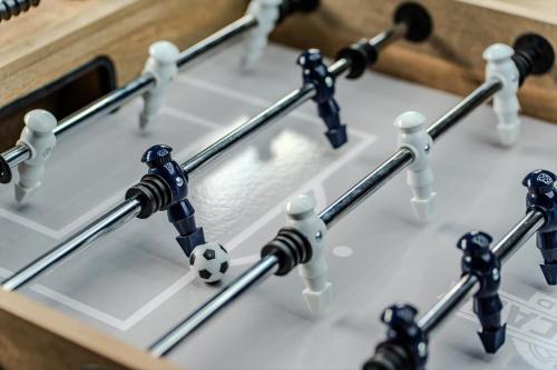 River's Edge Riverfront with Hot Tub Sauna & Game Room