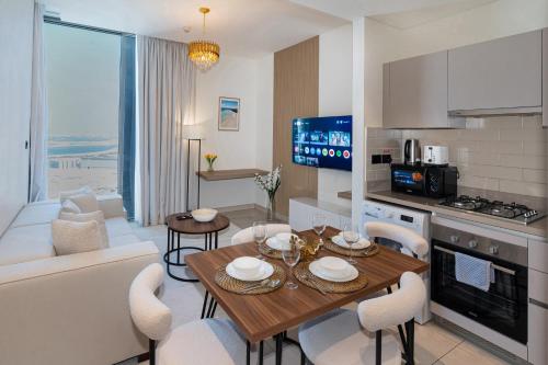 Allsopp & Allsopp - 1-Bedroom Apartment in Sobha Creek Vista A Sobha Hartland - image 4
