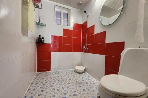 room detail thumbnail 2