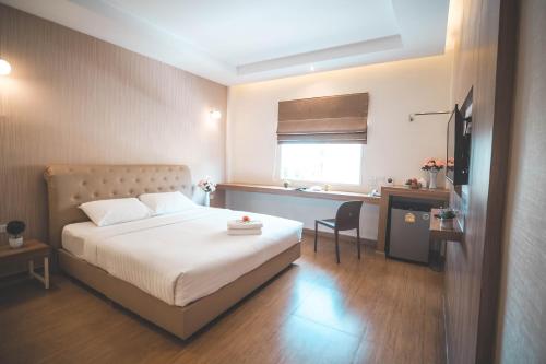 Venice Resort Room Type - Deluxe King Room
