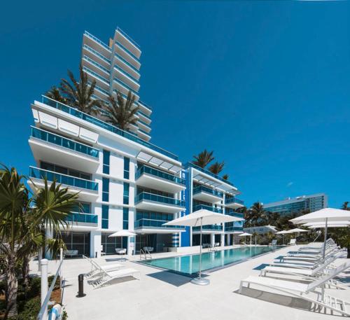 Photos of Ocean 2 Sky at Monte Carlo Miami Beach
