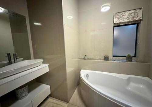 Knightsbridge Luxury Escape