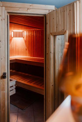Holiday Home image 8