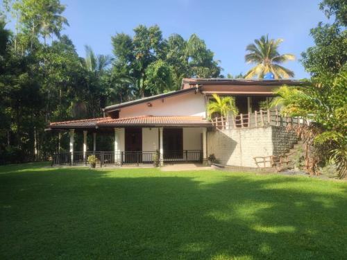 Field View Villa - Full Apartment