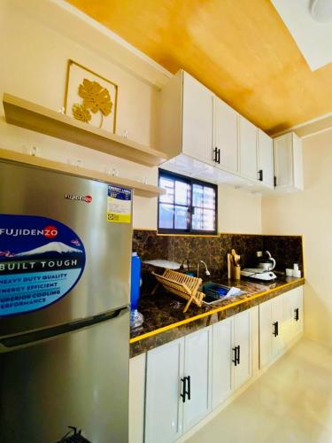 virtuve, m² 1 guļamistaba, 1 privāta vannas istaba Dzīvoklis Cavinti
 (Ysabella Suite - Near Pagsanjan Falls in Cavinti) in Cavinti