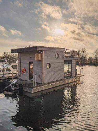 Dein Hausboot OFF für deine Auszeit in Hamburg, Amburgo (foto 10)