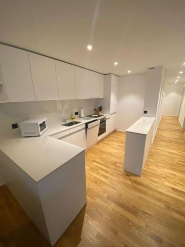 Amazing 4BR flat in the city centre - Sky 9, Zúrich (foto 5)