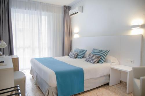 Blue Sea Piscis - Adults Only - image 9