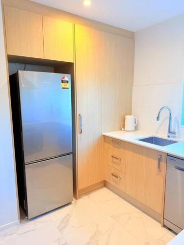 Tranquil 3 Bed Minutes To CBD And Arena, Sleeps 7 in Addington