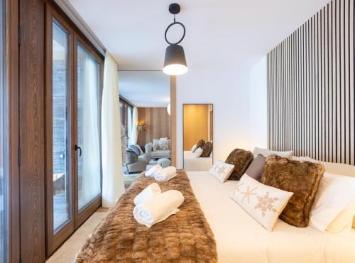 Isard Homes by Select Rentals Isard Homes by Select Rentals