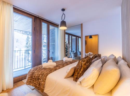 Isard Homes by Select Rentals Isard Homes by Select Rentals