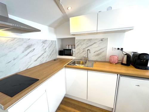 บริการและสิ่งอำนวยความสะดวก, Résidence La Ruelle Secrete - 5 studios - (Residence La Ruelle Secrete - 5 studios -) in ชองป์นิเยร์