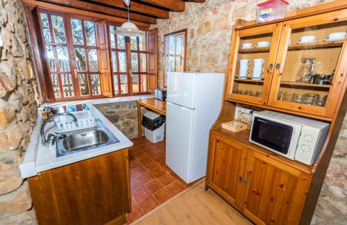 Kitchen, Casa Horno in Cereceda