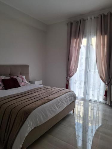 Mariam Royal Apartment & Rooms in ريجيو كالابريا