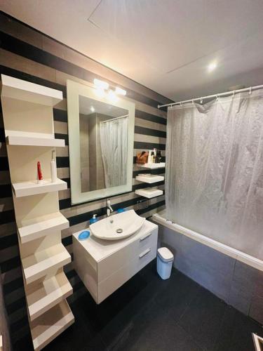 Magnifique appartement pleine vue mer Marina Casablanca, Casablanca (zdjęcie 4)