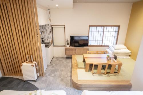 Signature Japanese Family - Non-smoking image 9