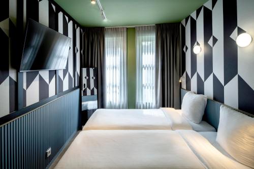 Tourist Inn Hotel Amsterdam, Амстердам (фото 4)