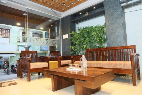 Eagle Inn in Kanchipuram