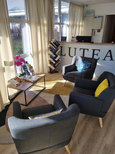 Lutea - main image