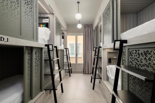 Coeo Hernan Ruiz Rooftop Pool Hostel, Málaga (photo 8)