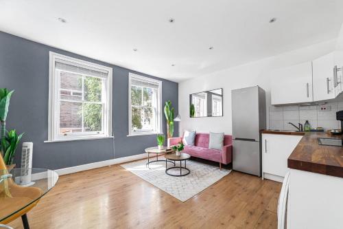 Chic One Bed City Flat, London (photo 7)