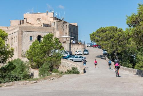 Petit Hotel Hostatgeria Sant Salvador