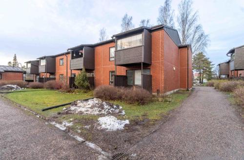 Only 9 mins from the airport 74,5 m2 apartment with free parking & beds for 7, Хельсинки (фото 5)