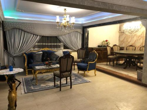 شقة فندقية للإيجار بمدينة نصر علي شارع عباس العقاد الرئيسي, Kairo (Foto 2)