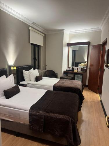 Budget Double Room image 2