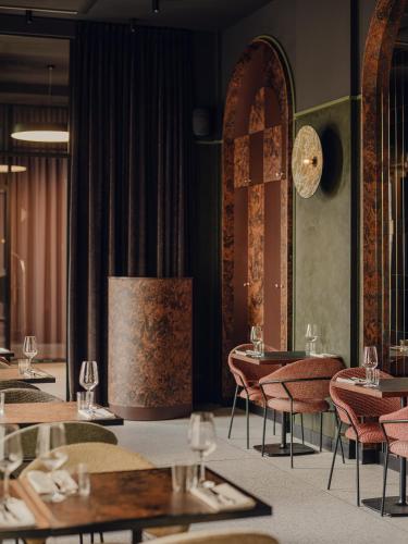 Étterem, Flaner Hotel near Nikolausz Kopernikusz Emlékműve