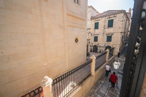 SUNce Palace Apartments with Free Parking - main image