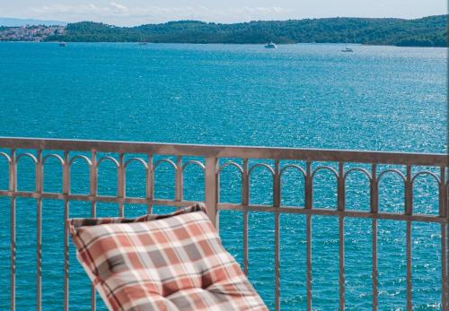 Big Flat! For 6, Mighty Fine View!, Trogir (zdjęcie 2)