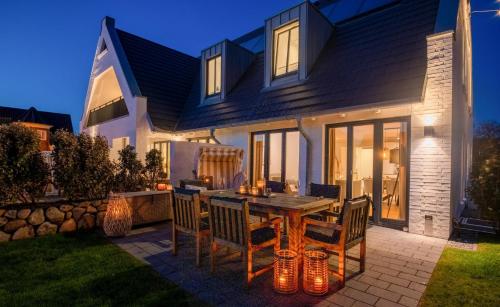 Holiday Home image 8