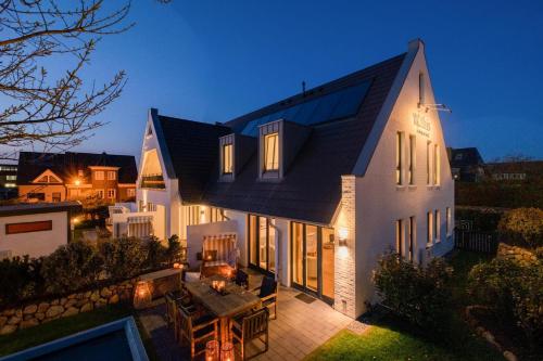 Holiday Home image 7