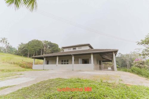 Casa em Parelheiros com Piscina e Churrasqueira in マルシラッキ