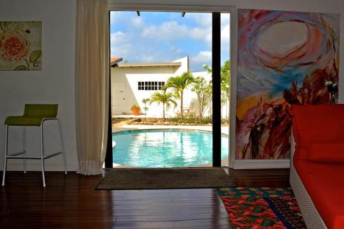 Parrot Villa - Stunning vacation home near Eagle Beach in Bubali