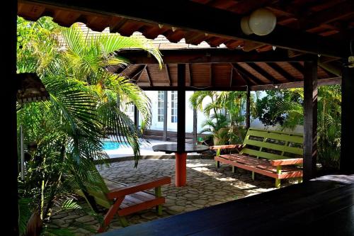 Parrot Villa - Stunning vacation home near Eagle Beach in Bubali