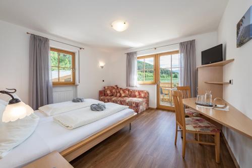 1 queen bed
