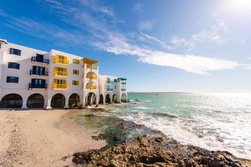 Vista exterior, Club Mykonos Langebaan by First Private Stays in Mykonos