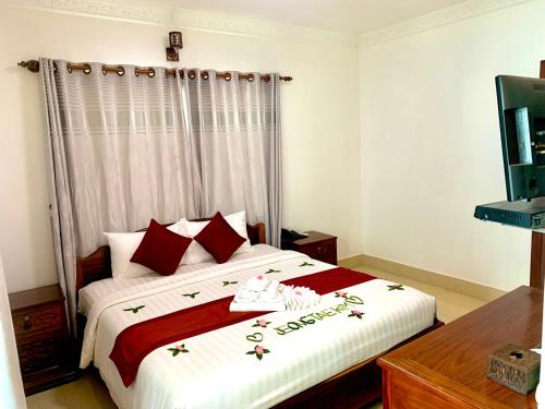 Standard Double Room image 5