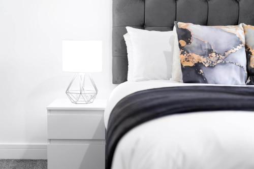 Two Bedroom Apartment - Balcony - Secure Parking - Smart TV - Wifi - Netflix - 3MC, Birmingham (fotografie 8)