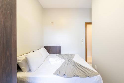 Suítes Privativas no Centro a 60m da Praia Ar Condicionado Banheiro Privativo Cozinha Completa e Lavanderia compartilhada Conforto Garantido Reserve agora mesmo