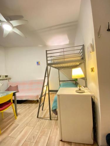 Single Bed in Mixed Dormitory Room image 3