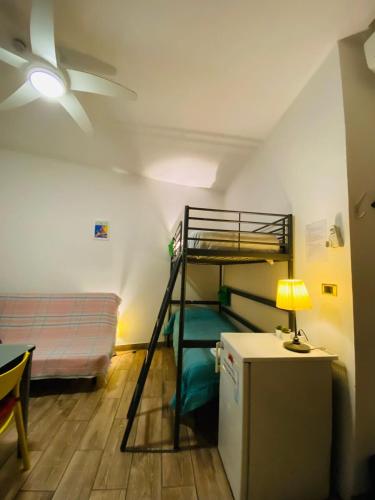 Single Bed in Mixed Dormitory Room image 5