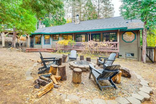 Fire Pit, Gazebo and Grill Family Cabin in Arnold!, Arnold