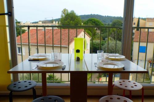 Studio room in Charming studio with balcony in Sanary-sur-Mer