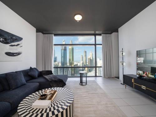 Luxury 1-Bed DIFC Stay - City Views in a Prime Area, Dubaï